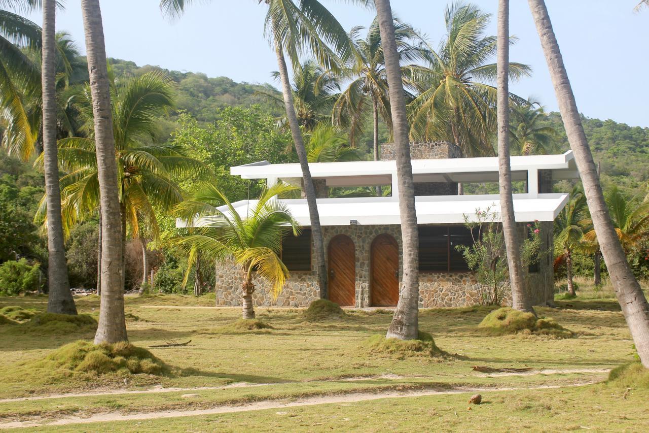 Salt Whistle Bay Retreat Hotel Mayreau Island Exterior photo
